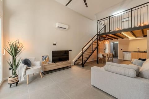 TV and multimedia, Living room, air conditioner