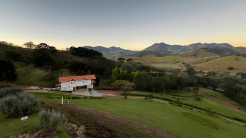 Garden, Garden view, Landmark view, Mountain view