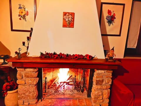 Staff, Staff, Staff, Communal lounge/ TV room, Facade/entrance, Bird's eye view, BBQ facilities, BBQ facilities, Photo of the whole room, Decorative detail, Seating area, On site, Italian breakfast, fireplace, fireplace, furniture, furniture, furniture, heating, heating, internet, locker, pet friendly, room service, room service, safe, safe, soundproof, storage, acessibility, air conditioner, air conditioner