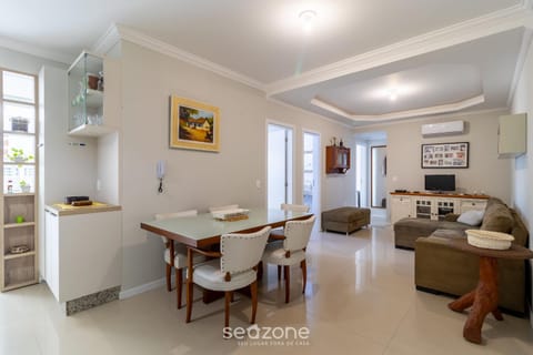 TV and multimedia, Living room, Dining area