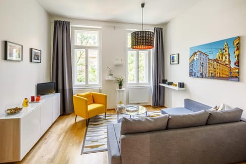 Living room, Photo of the whole room, Seating area