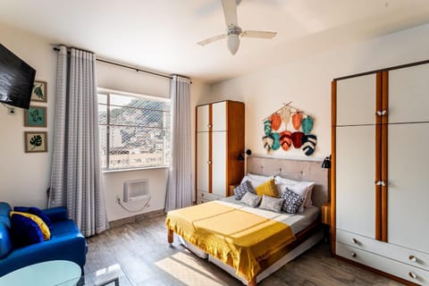 Living room, Dining area, Bedroom