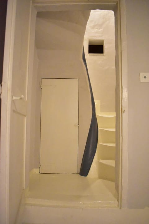 Facade/entrance, Floor plan