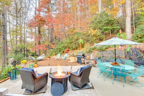 Blue Ridge Mtn Retreat Porches and Creek Access House in Flat Rock
