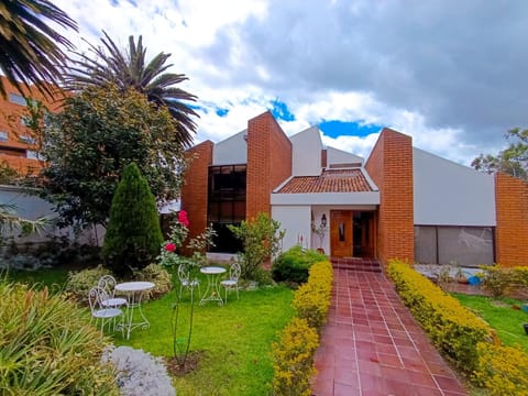Garden, Garden view