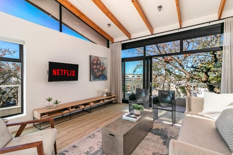 TV and multimedia, View (from property/room), Living room, Seating area, Evening entertainment