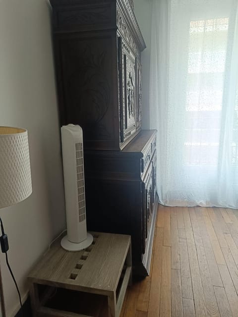 Chambres privées dans un appartement de 2 pièces à Paris 13e Hostel in Paris