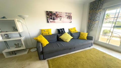 Vivienda Cronos Golf Apartment in Benalmadena