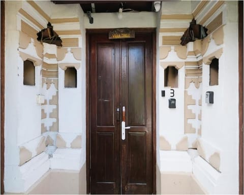 Seaside Sanctuary - Walk to Canggu Beach - Unit Timur Villa in North Kuta