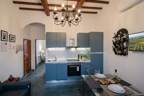 Kitchen or kitchenette, Living room, Dining area, oven, stove
