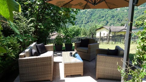 Garden, Seating area