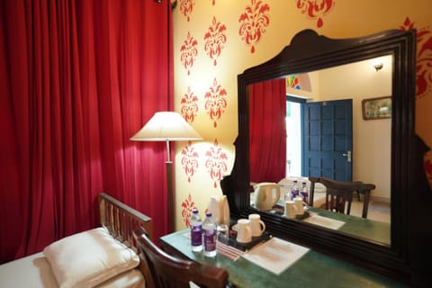 Bed, Seating area, Bedroom