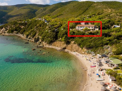 Property building, Bird's eye view, Beach