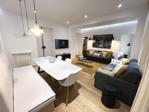 Urban Flat 69 - Beautiful Parisian Apartment in Center of Paris Apartment in Paris