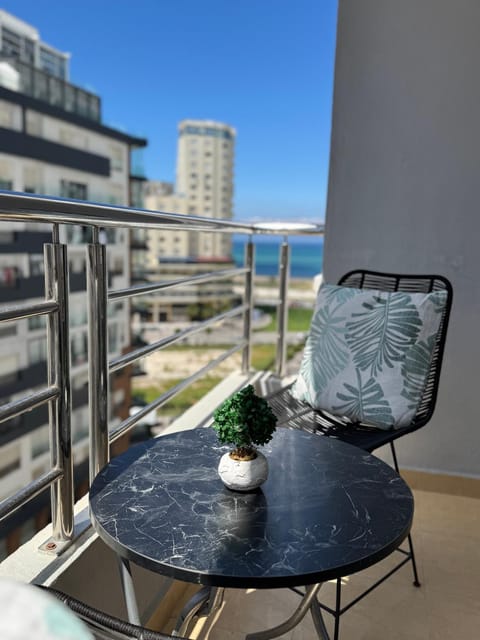 Patio, Day, Natural landscape, View (from property/room), Balcony/Terrace, Living room, Seating area, Dining area, Sea view