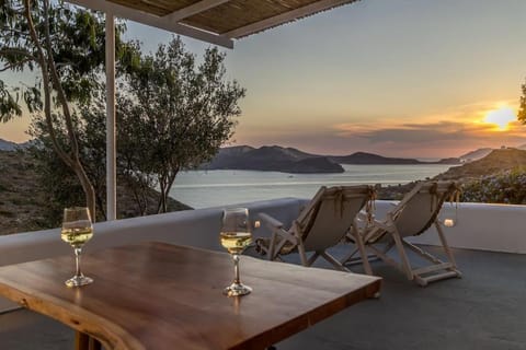 Patio, View (from property/room), Balcony/Terrace, Sea view, Sunset