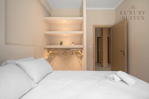 Bed, Photo of the whole room, Bedroom, towels, wardrobe