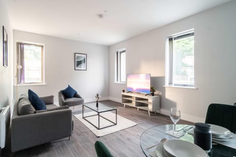 Modern 1 Bed Apartment in Waterloo Liverpool Apartment in England