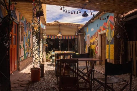 Patio, Day, Dining area