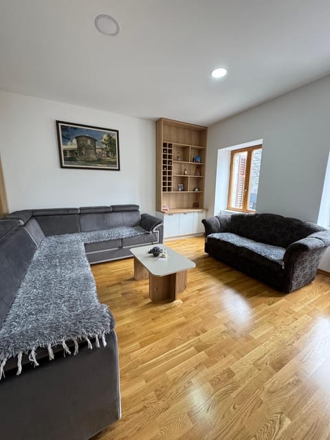 Old House Bozovic Apartment in Montenegro