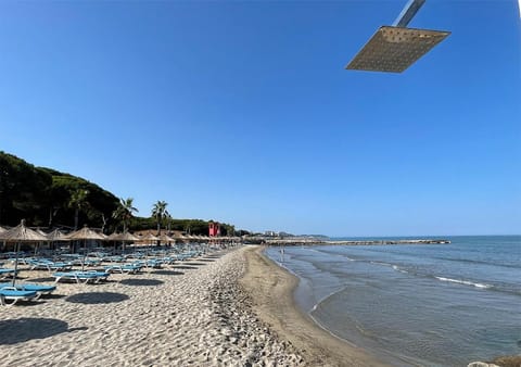 Nearby landmark, Day, Natural landscape, Beach, Sea view, sunbed