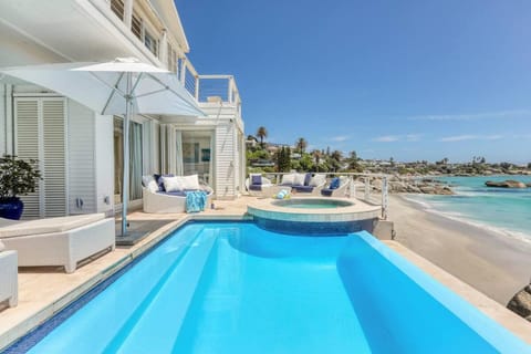 Beach, Pool view, Sea view, Swimming pool, sunbed