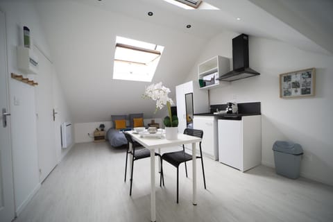 Le Péronne-5 Apartment in Cambrai