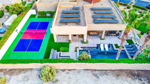 Breakfast Club 100K Game Room House in La Quinta