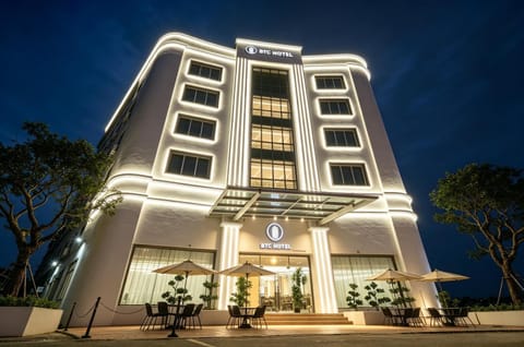 Property building, Night