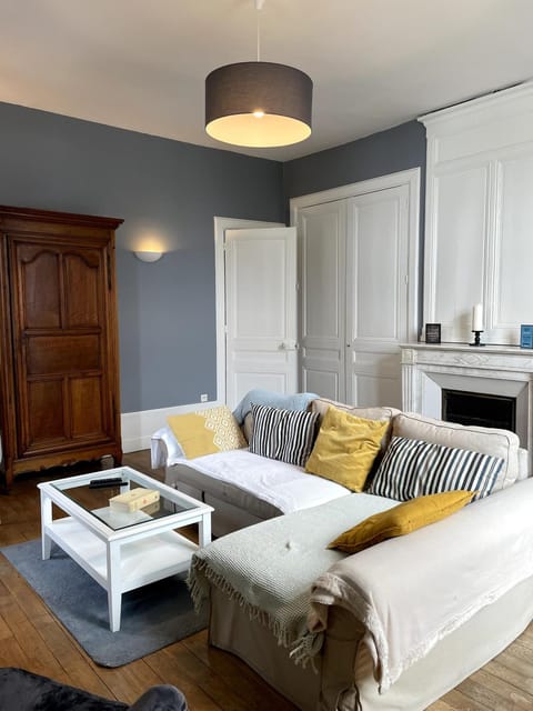 Property building, Living room
