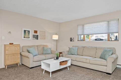 Chic Central Nook Apartment in Great Falls