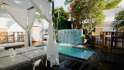 Lighthouse Suites Collection House in Key West