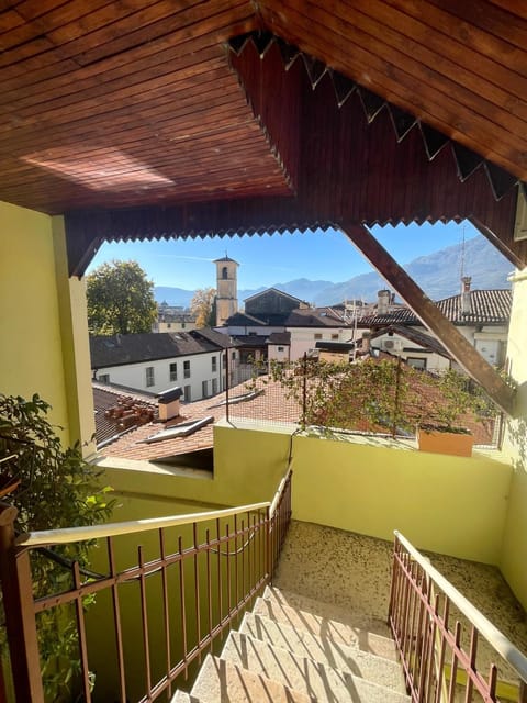 Patio, Day, View (from property/room), Balcony/Terrace, Mountain view