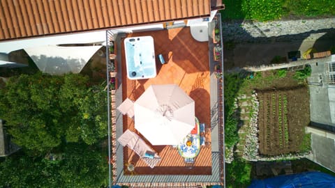 Property building, Swimming pool, Breakfast