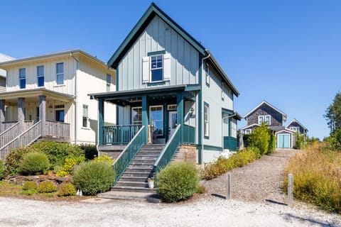 Property building, Neighbourhood