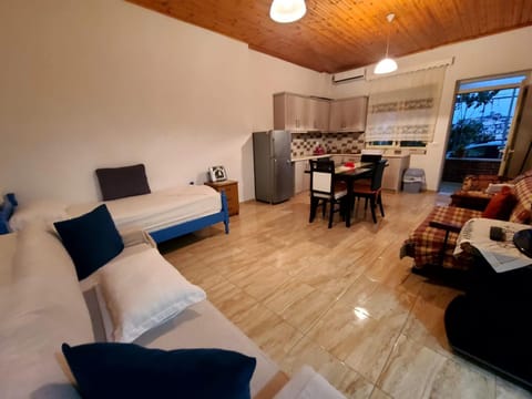 Zejnati Home Saranda House in Sarandë