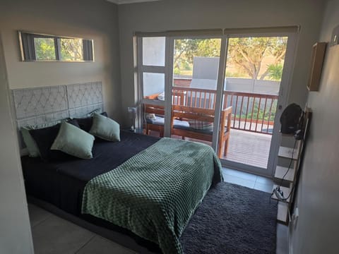 Bed, Balcony/Terrace, Photo of the whole room, Bedroom
