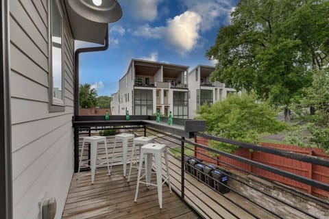 Unforgettable Townhome-Close to Broadway-10 Beds! House in Berry Hill