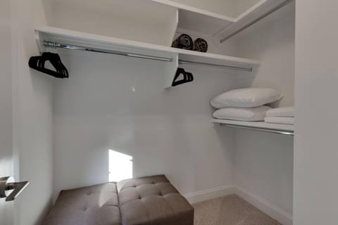 Broadway Bound 3BR Perfect Weekend Getaway House in Berry Hill