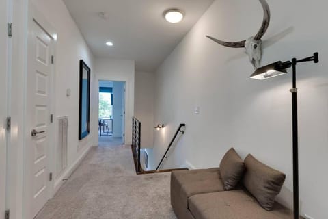 Broadway Bound 3BR Perfect Weekend Getaway House in Berry Hill