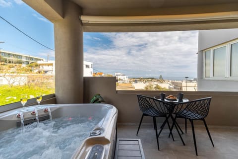 Hot Tub, View (from property/room), Balcony/Terrace