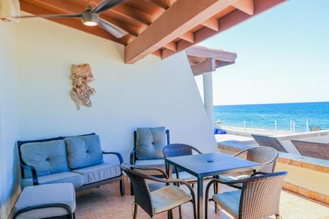 Balcony/Terrace, Seating area, Sea view