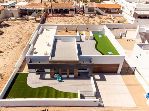 Property building, Day, Bird's eye view