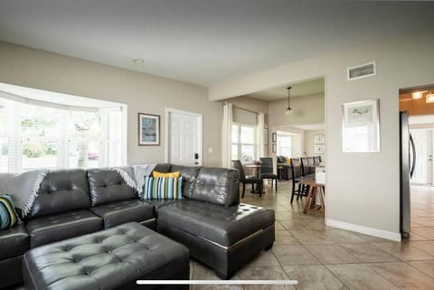 Coral Cottage Pool & Beach & Golf House in Cape Canaveral