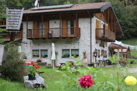 Agriturismo al Marter Farm Stay in Ledro