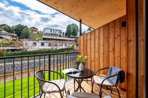 Garden, View (from property/room), Balcony/Terrace, Garden view, Landmark view, River view