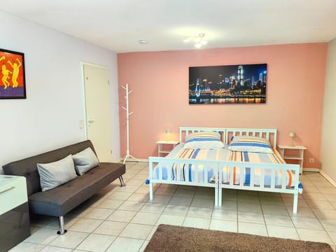 Bed, Living room, Photo of the whole room, Seating area, Bedroom