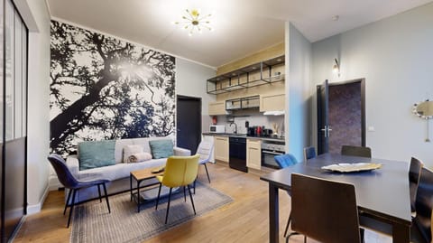 Living room, Dining area