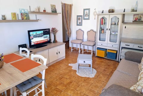 TV and multimedia, Living room, Dining area, Garden view, pet friendly