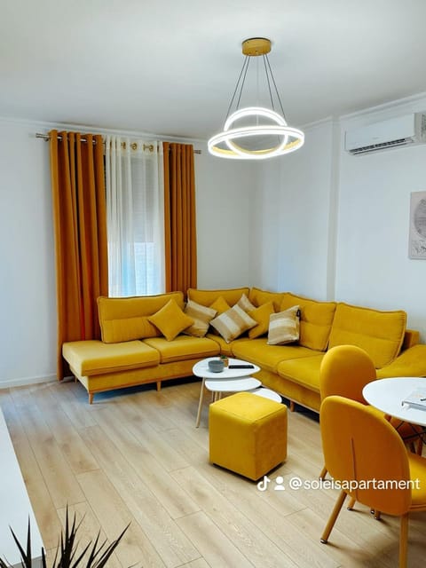 Living room, Seating area, air conditioner